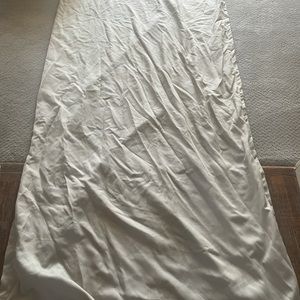 $20 - 4 panels Drapes 84 long x 50 w $30 for 2pr